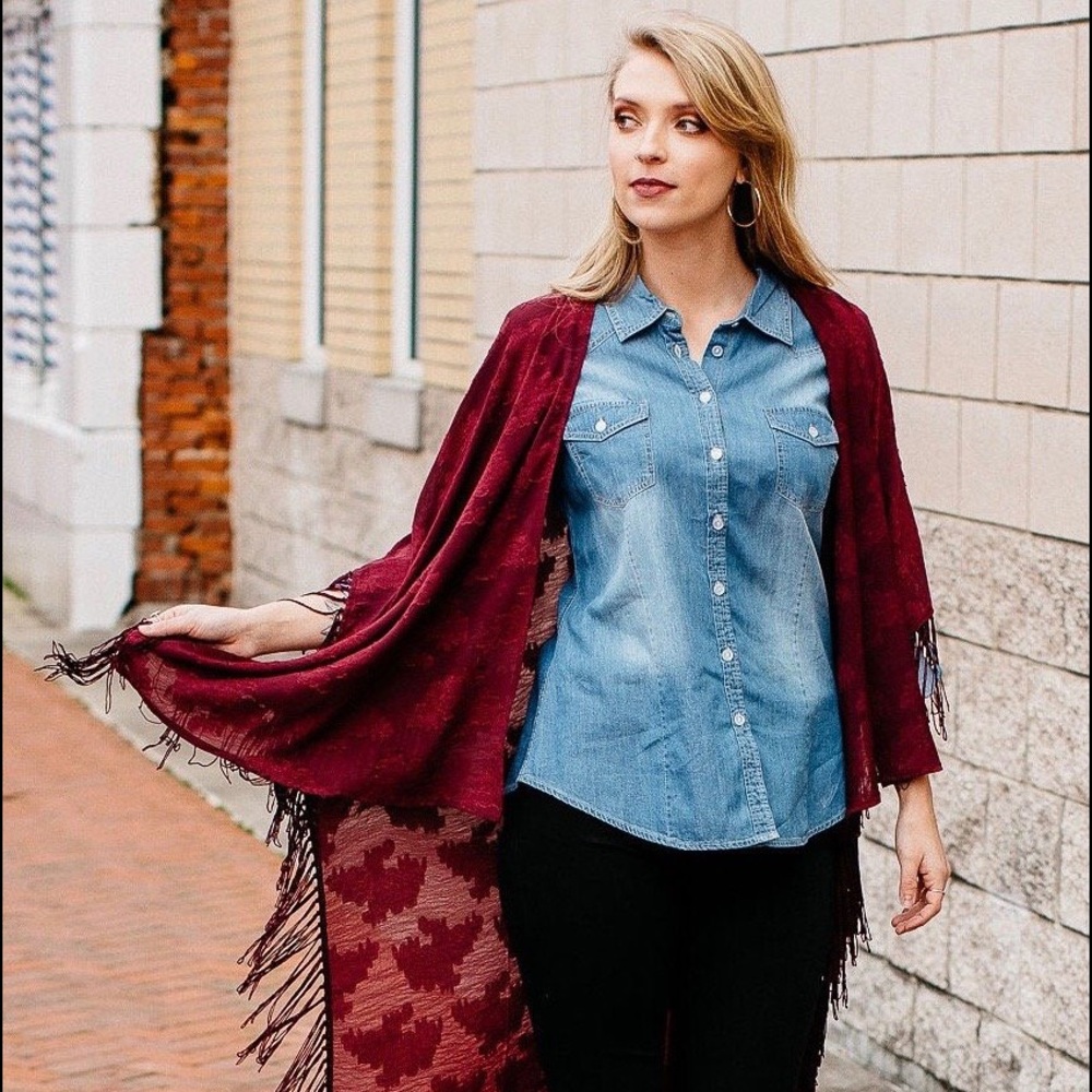 Elizabeth Hi-Low Fringe Kimono
